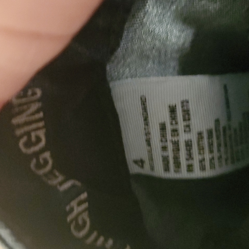 American Eagle sky high jegging shorts. - Picture 5 of 6
